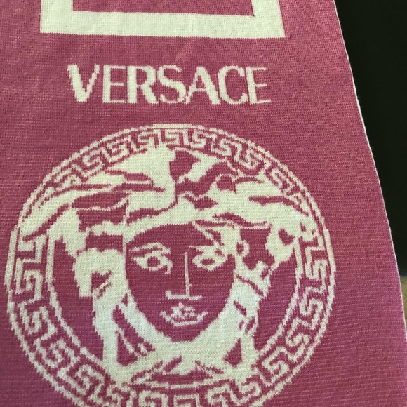 💕VERSACE💕 - Picture 8 of 16